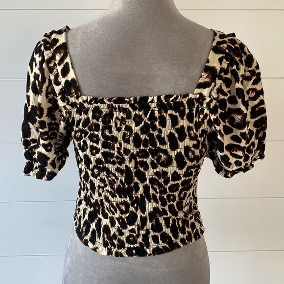 Brown and Black Leopard Print Crop Blouse with Puff Sleeves - Picture 5 of 7